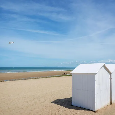 Rose In By Interhome Villers-sur-Mer